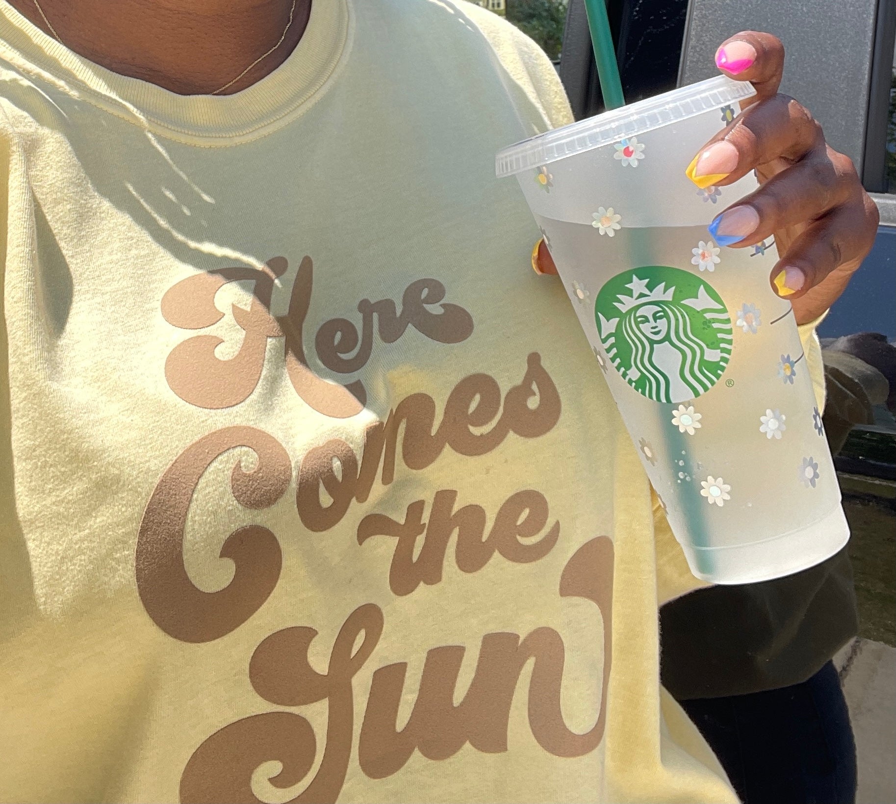 Sage Green Retro Daisy Starbucks Cup Personalized Starbucks Cold Cup  Birthday Gift Reusable Cup Iced Coffee Cup Starbucks Tumbler 